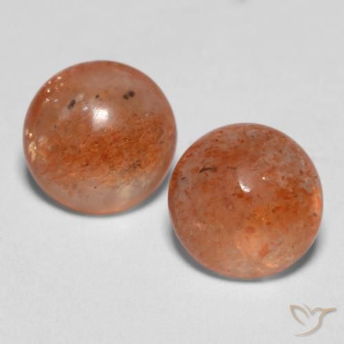 2.04 克拉橙色日光石，6.8 毫米圆形切工，产自印度